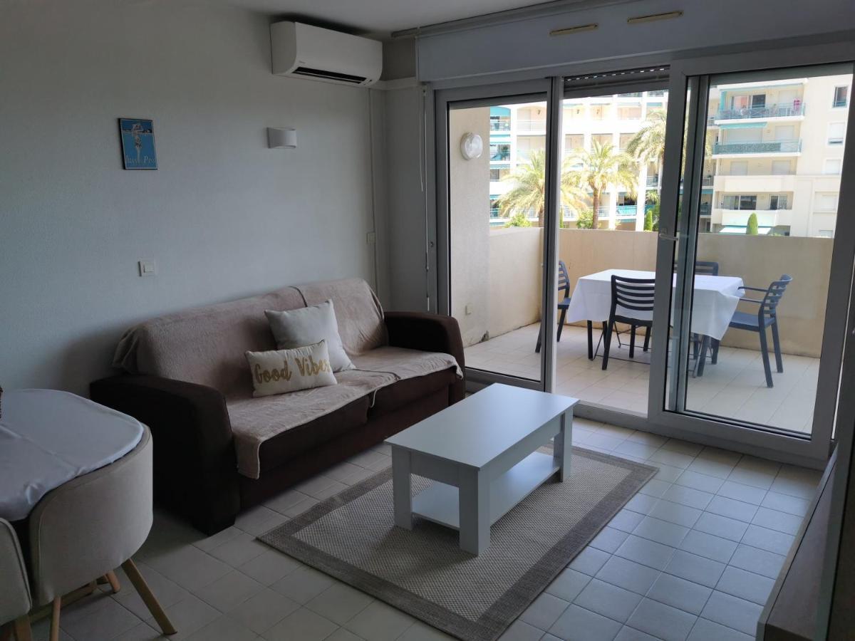 Antibes Les Pins 2 Pieces Vue Mer Piscine Parking Daire Dış mekan fotoğraf